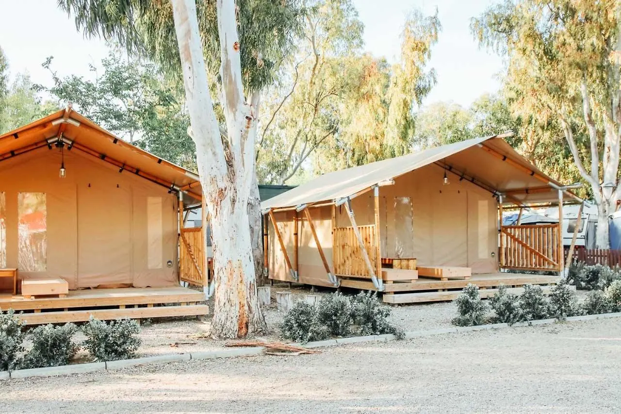 Camping Miramar Playa - Tienda Familiar Torredembarra Campsite
