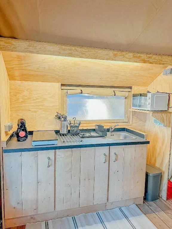 Camping Miramar Playa - Tienda Familiar 토르뎀바라 캠프장